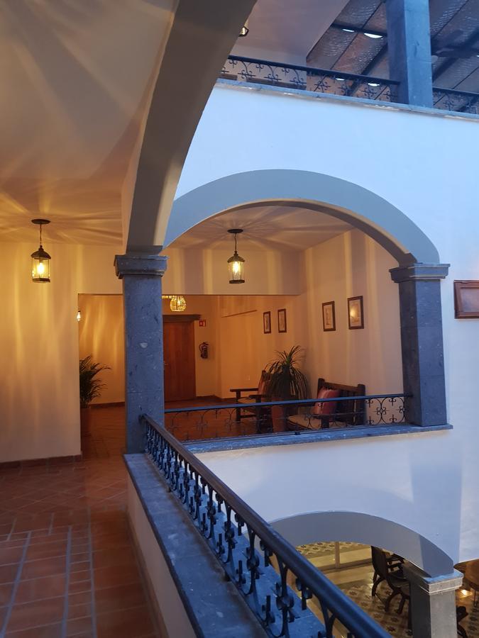 Готель Puerta San Pedro Tlaquepaque Екстер'єр фото