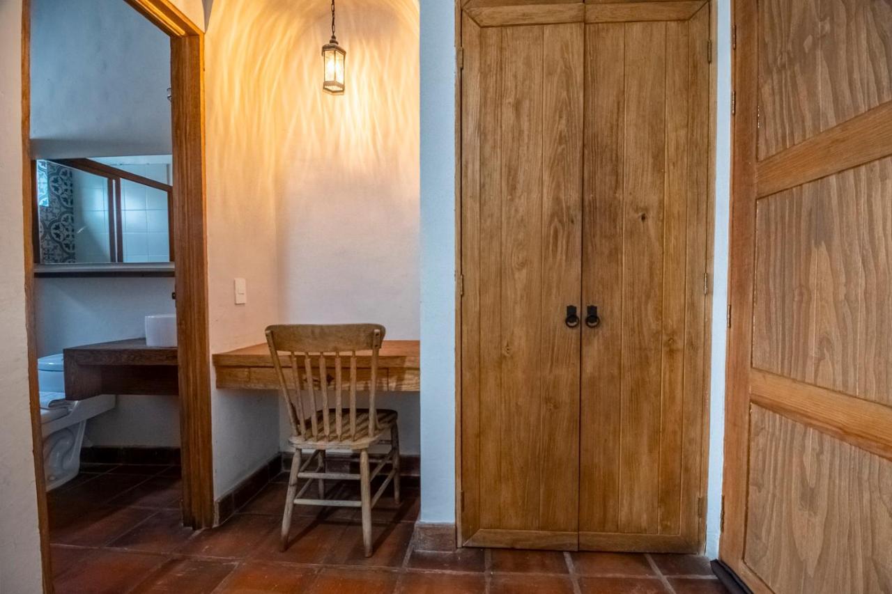 Готель Puerta San Pedro Tlaquepaque Екстер'єр фото